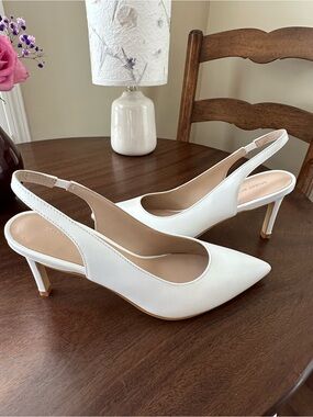 Stuart Weitzman White Slingback Pointed-Toe Heels Size 6